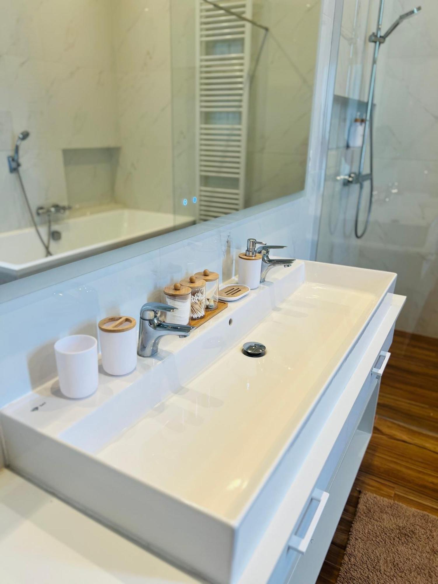 Wenceslas Square Apartment 150 M2 프라하 외부 사진